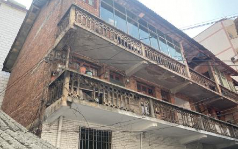 修文縣老鹽業(yè)綜合樓